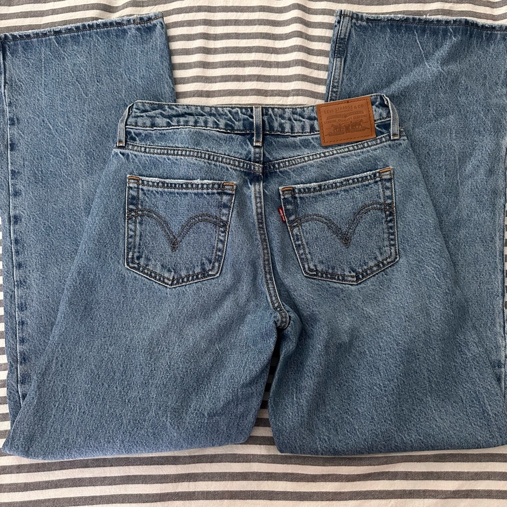 Levi Low Loose Jeans sz 25